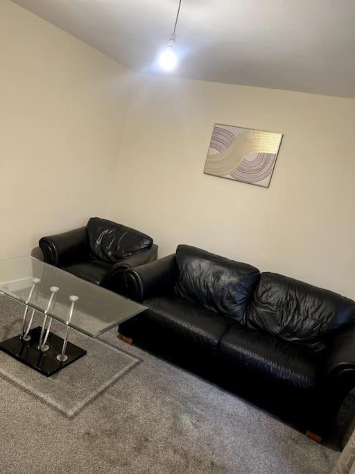 Spacious City Centre Home Near Hospital & M5 Worcester Exterior photo